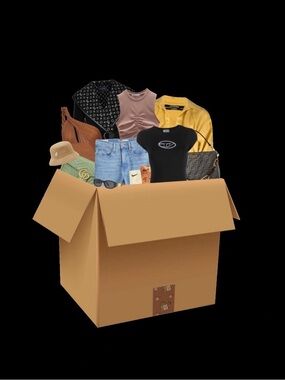 Woman’s mystery bundle size large